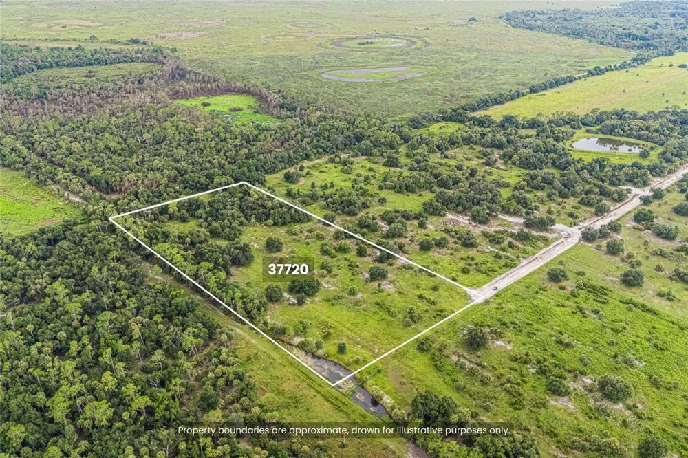 37720 KVILLE ROAD Myakka City, FL 34251