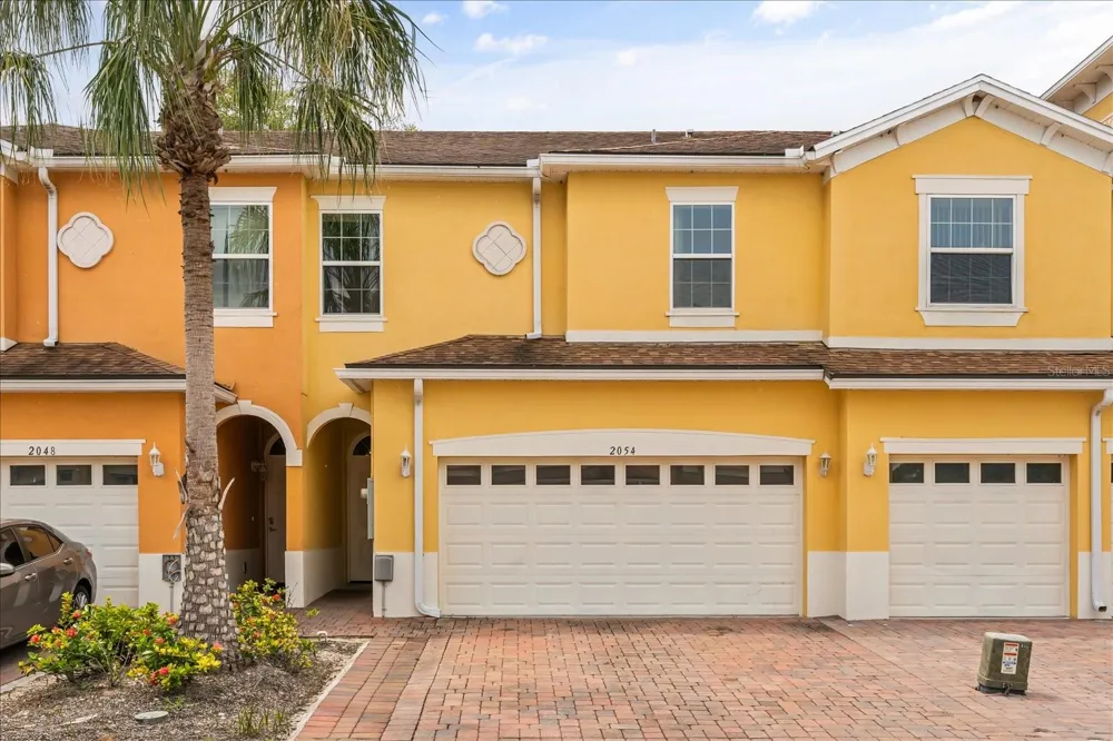2018 ROYAL VISTA COURT Orlando, FL 32817