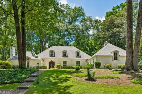 2211 Hill Park CT