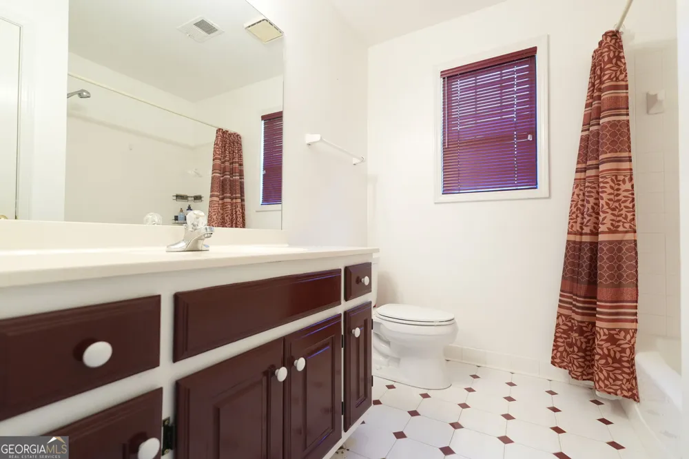 1041 Forest Hills DR SE Conyers, GA 30094