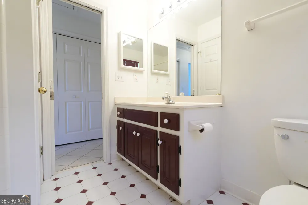 1041 Forest Hills DR SE Conyers, GA 30094
