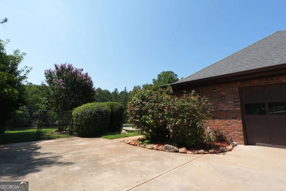 1041 Forest Hills DR SE Conyers, GA 30094