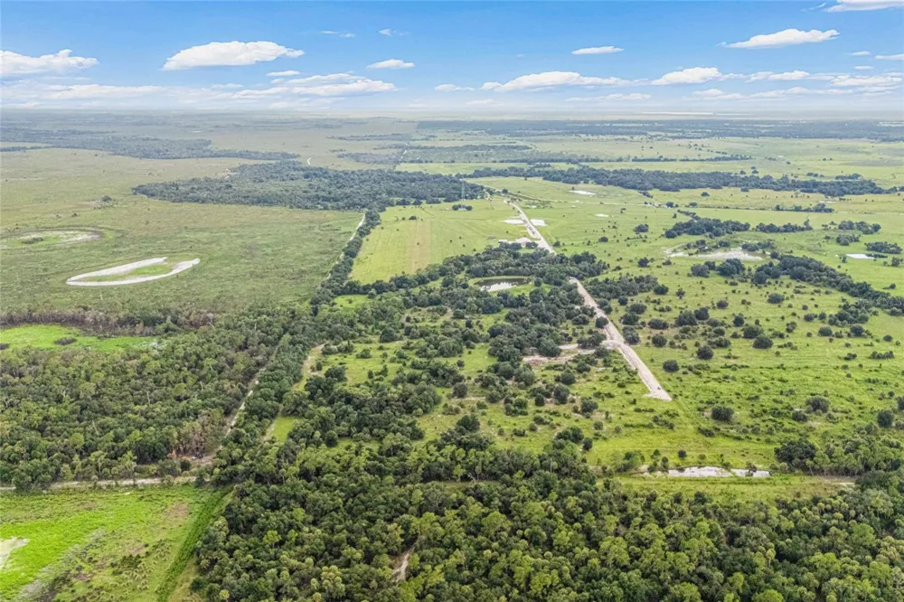 37006 KVILLE ROAD Myakka City, FL 34251