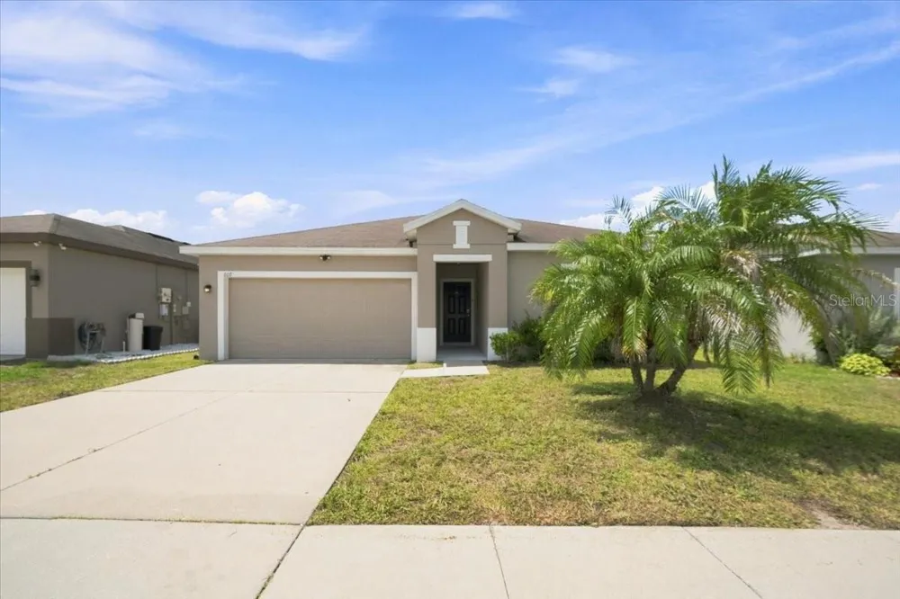 609 LUCERNE BOULEVARD Winter Haven, FL 33881
