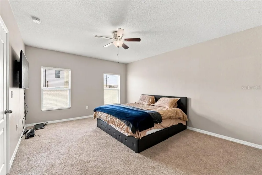 609 LUCERNE BOULEVARD Winter Haven, FL 33881