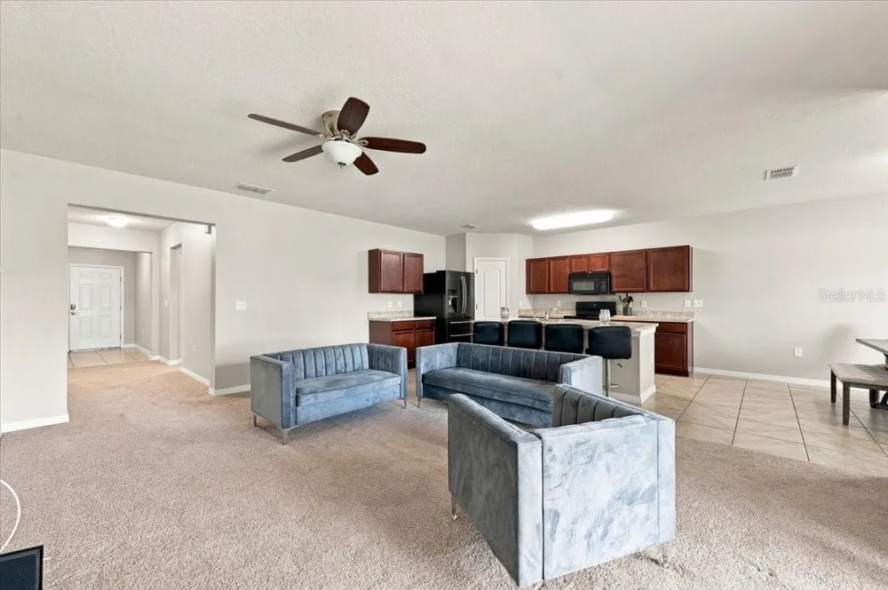 609 LUCERNE BOULEVARD Winter Haven, FL 33881