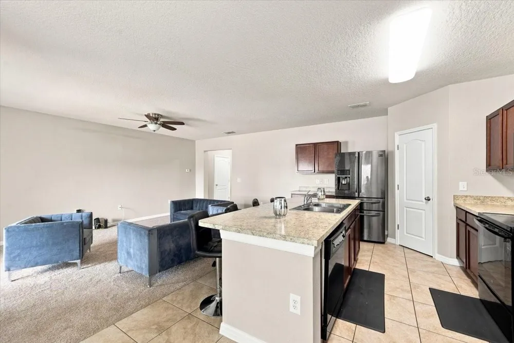 609 LUCERNE BOULEVARD Winter Haven, FL 33881