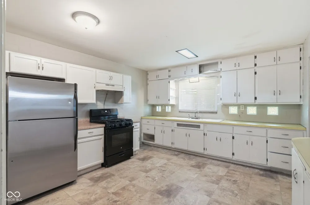 5412 E Edgewood Avenue Indianapolis, IN 46237