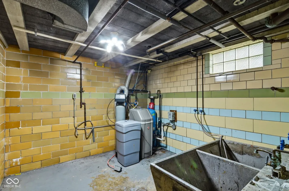 5412 E Edgewood Avenue Indianapolis, IN 46237
