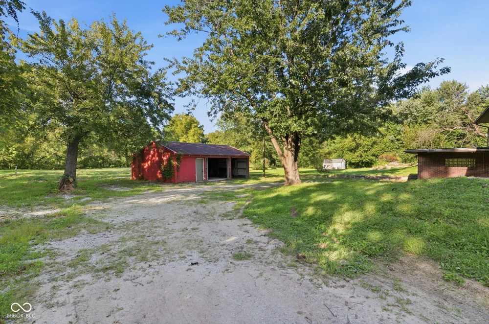 5412 E Edgewood Avenue Indianapolis, IN 46237
