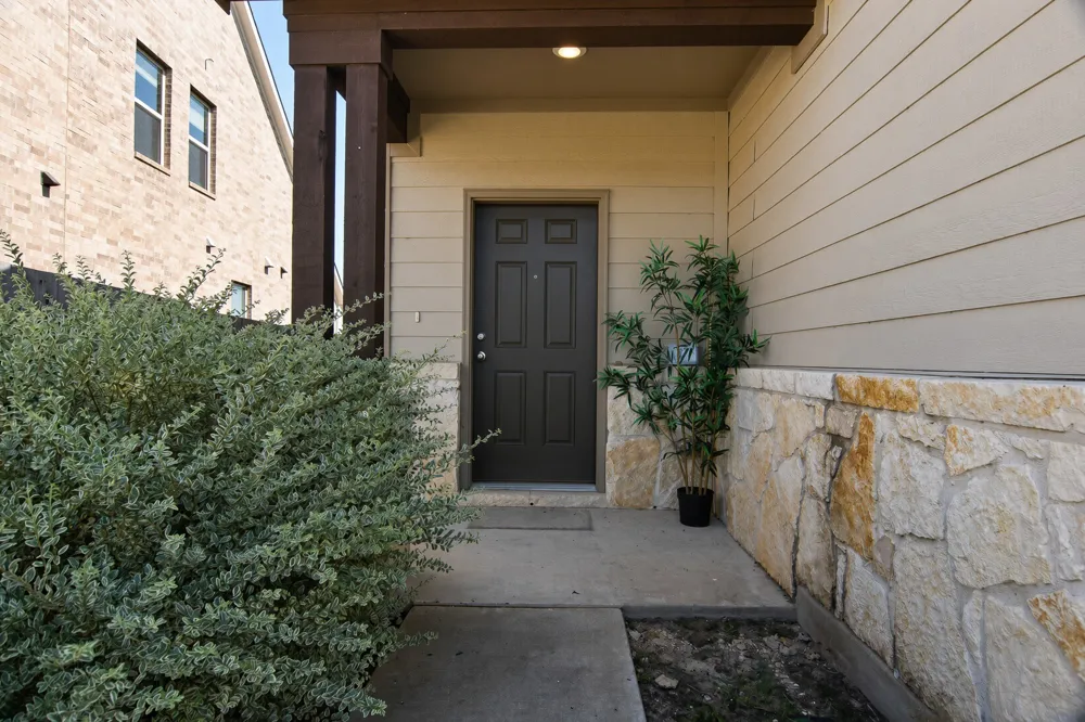 224 Small Seed Drive Buda, TX 78610