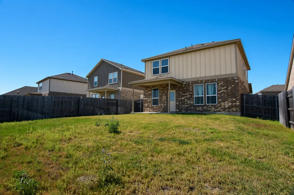 224 Small Seed Drive Buda, TX 78610