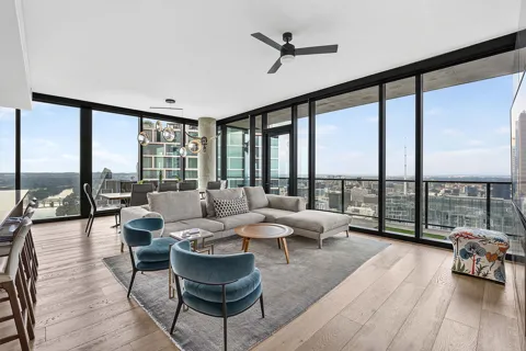 610 Davis Street #4504