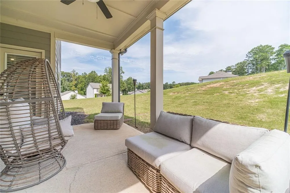 3501 Bentley Farms Way Loganville, GA 30052