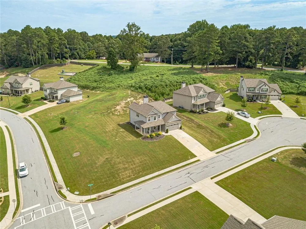 3501 Bentley Farms Way Loganville, GA 30052