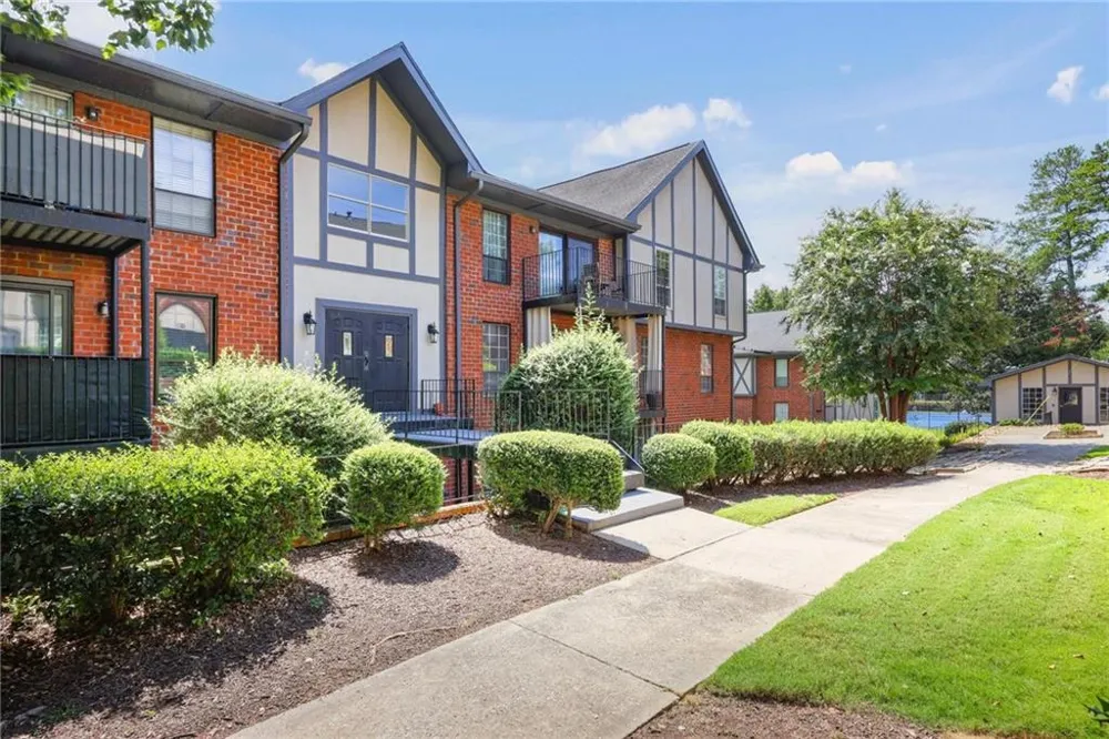 6851 Roswell Road #F5 Sandy Springs, GA 30328