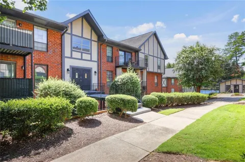 6851 Roswell Road #F5