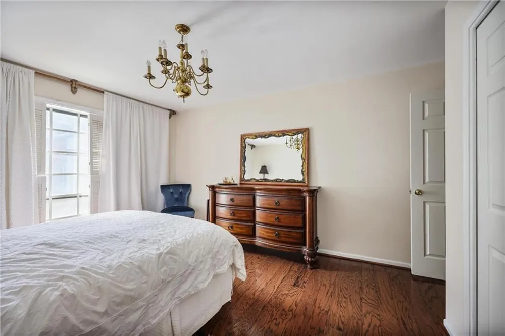6851 Roswell Road #F5 Sandy Springs, GA 30328