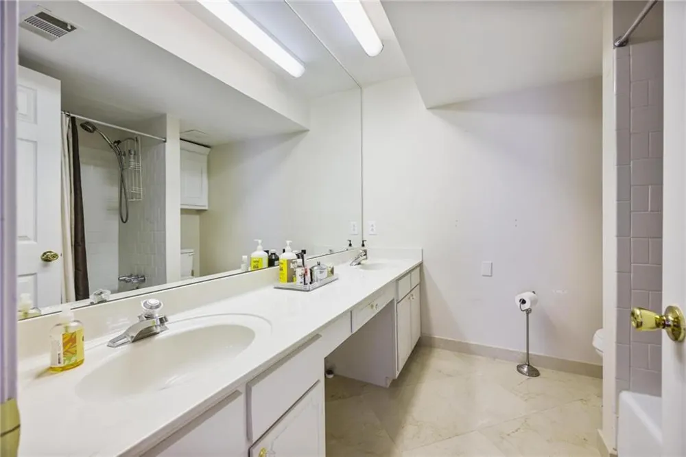 6851 Roswell Road #F5 Sandy Springs, GA 30328