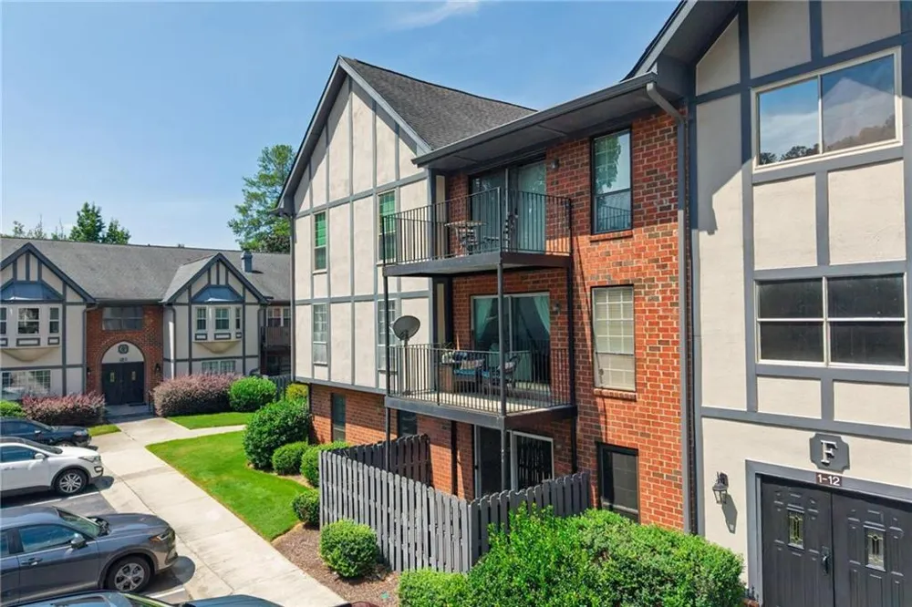 6851 Roswell Road #F5 Sandy Springs, GA 30328