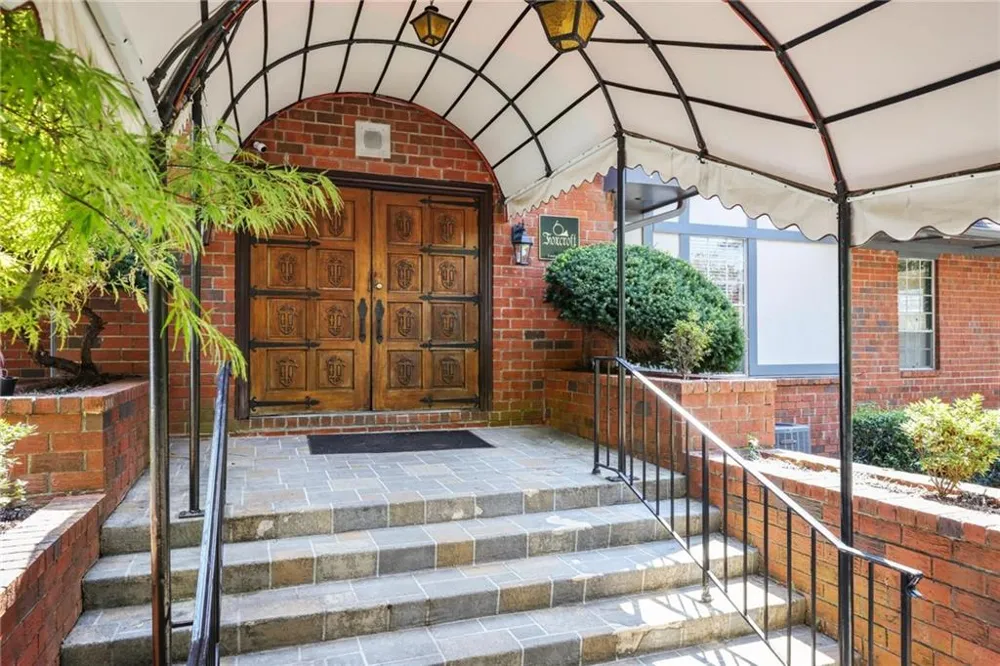 6851 Roswell Road #F5 Sandy Springs, GA 30328
