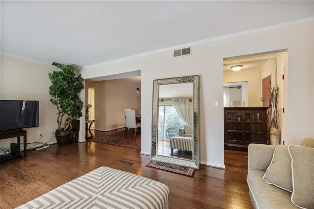 6851 Roswell Road #F5 Sandy Springs, GA 30328