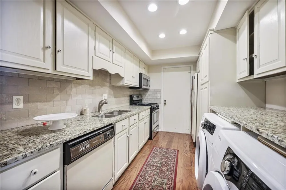 6851 Roswell Road #F5 Sandy Springs, GA 30328