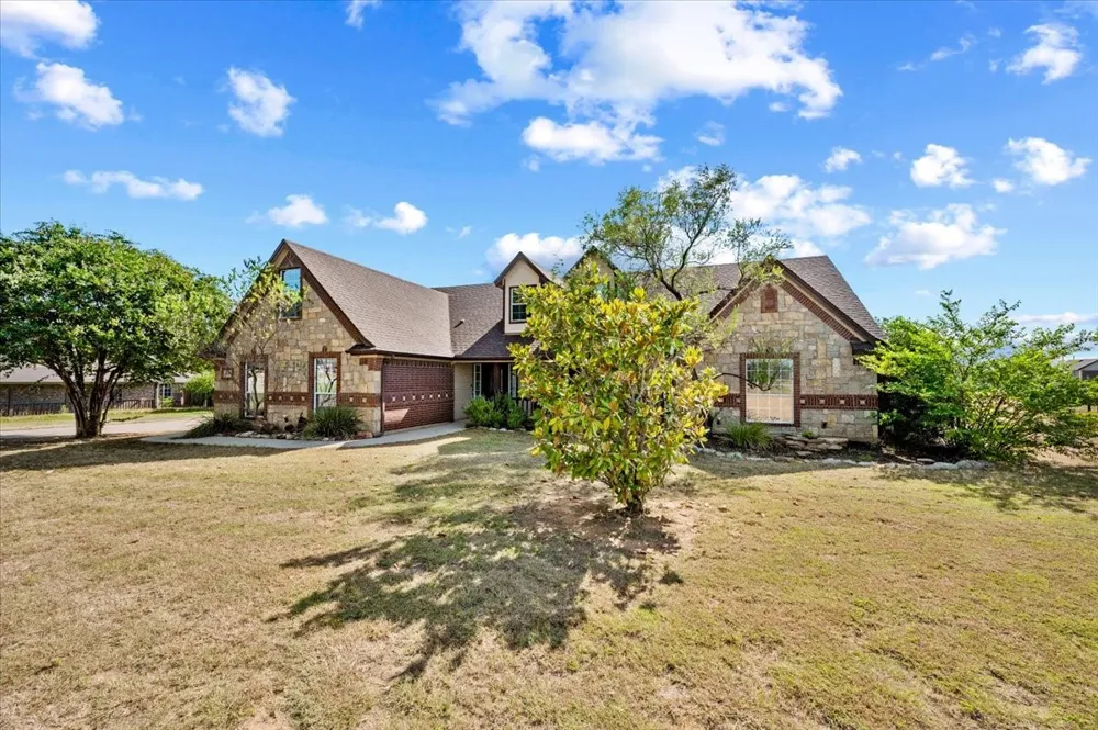 104 Caballos Lane Springtown, TX 76082