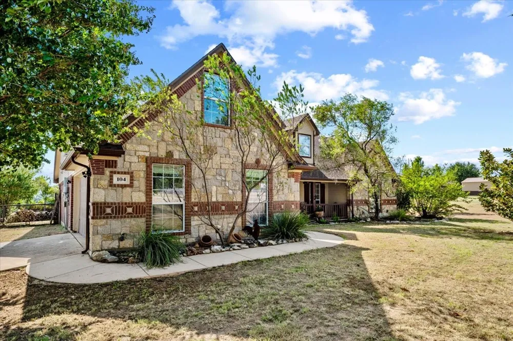 104 Caballos Lane Springtown, TX 76082