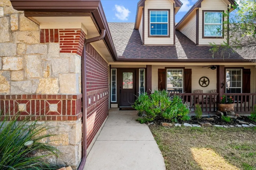 104 Caballos Lane Springtown, TX 76082