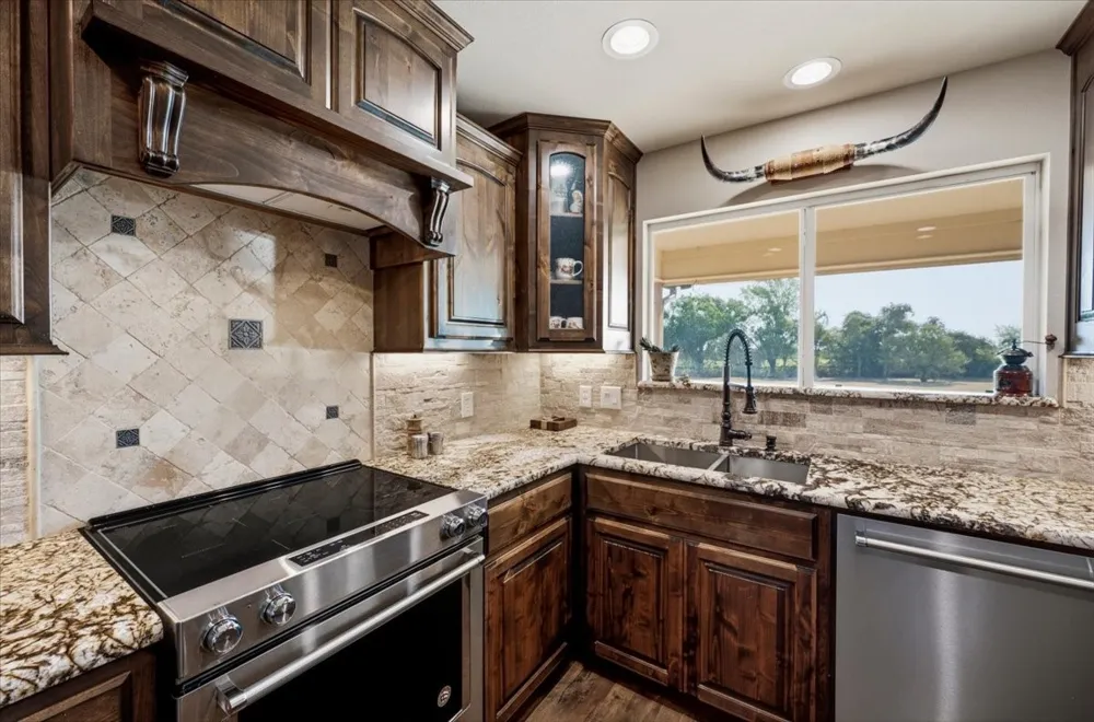 104 Caballos Lane Springtown, TX 76082