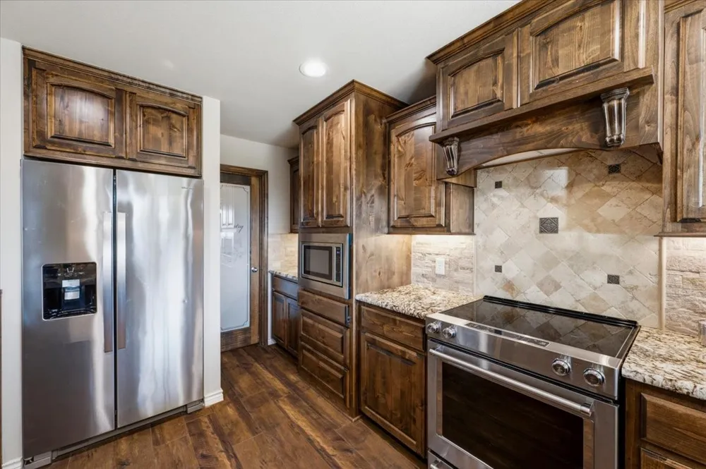 104 Caballos Lane Springtown, TX 76082