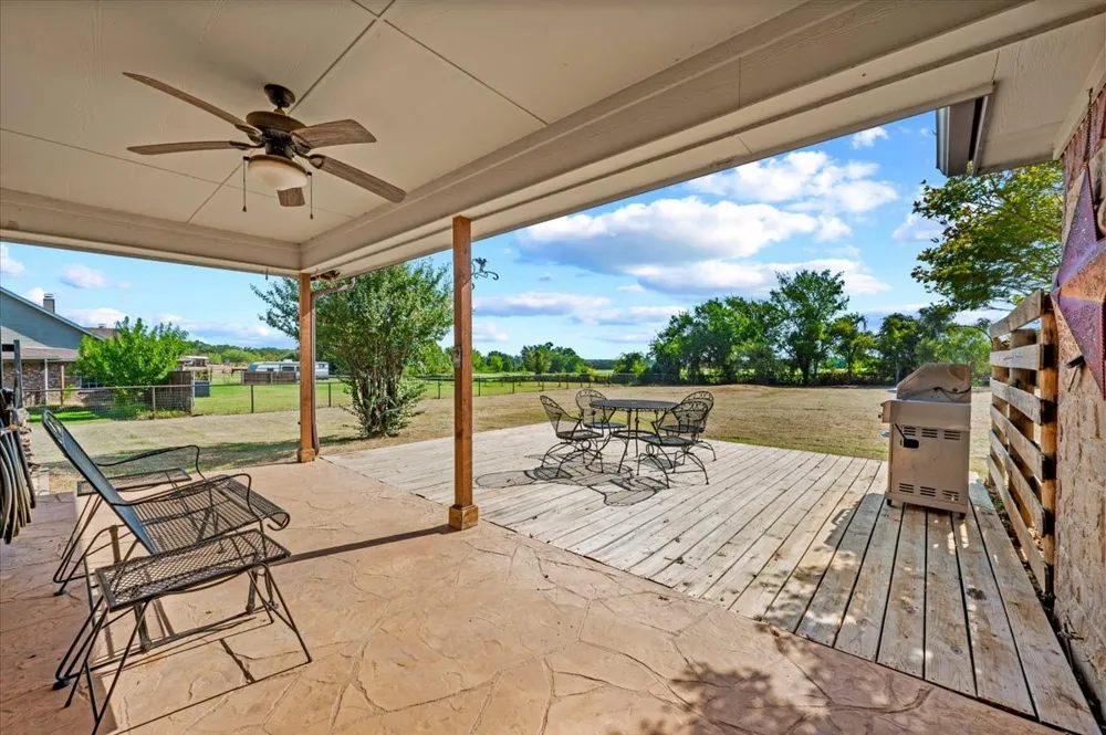 104 Caballos Lane Springtown, TX 76082