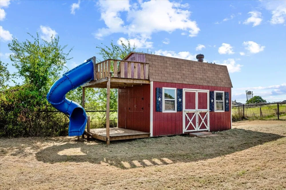 104 Caballos Lane Springtown, TX 76082