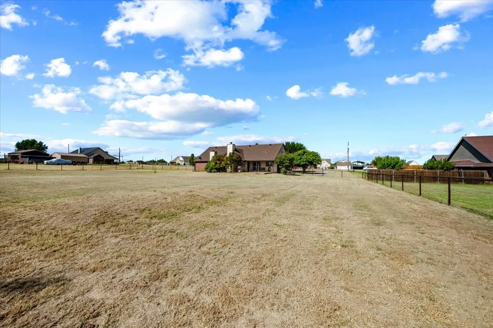 104 Caballos Lane Springtown, TX 76082