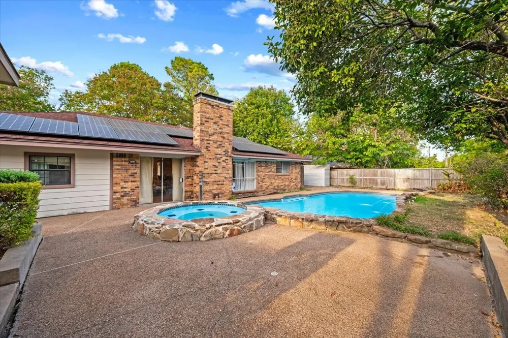 622 Wilson Court Duncanville, TX 75137