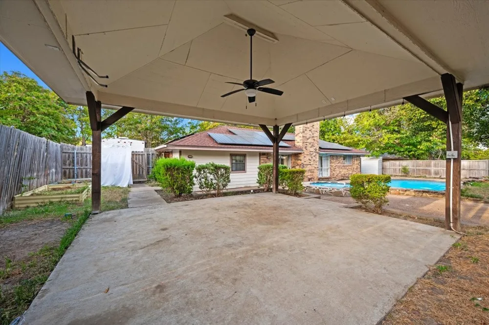 622 Wilson Court Duncanville, TX 75137