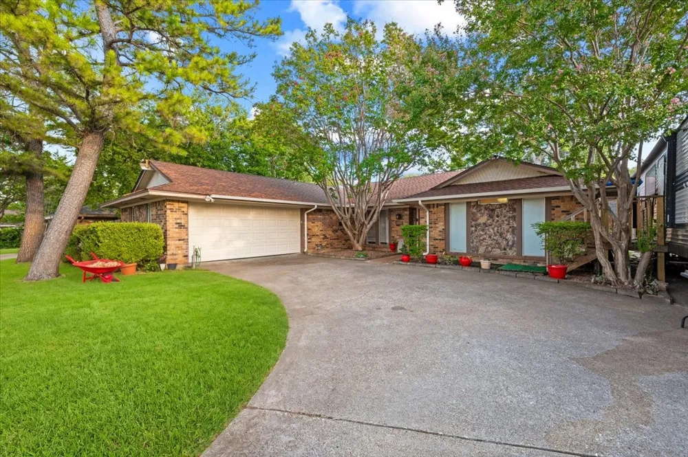 622 Wilson Court Duncanville, TX 75137