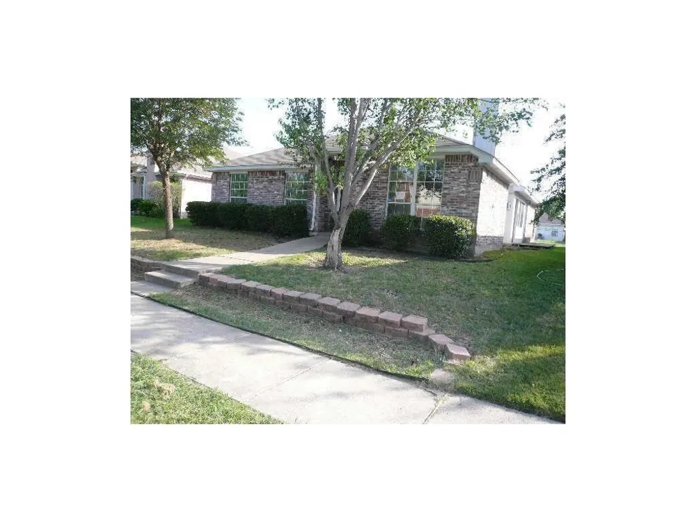 2729 Bent Brook Drive Mesquite, TX 75181