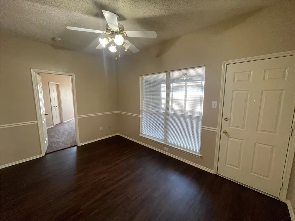 2729 Bent Brook Drive Mesquite, TX 75181