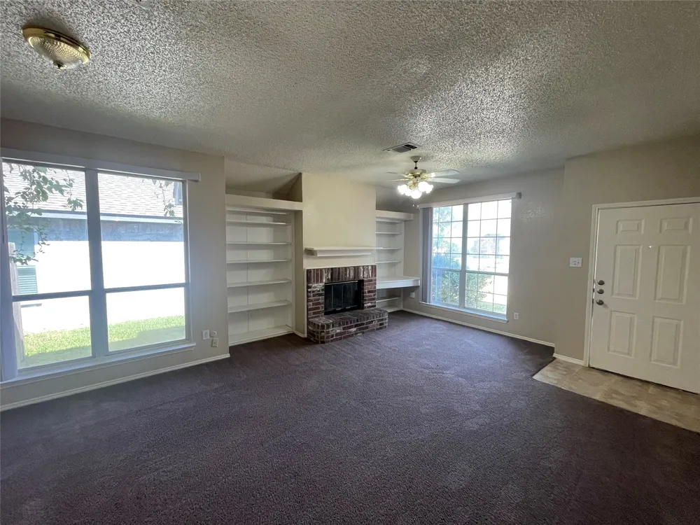 2729 Bent Brook Drive Mesquite, TX 75181