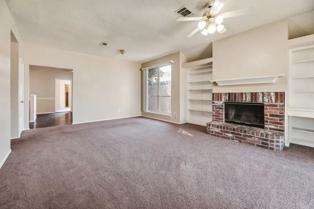 2729 Bent Brook Drive Mesquite, TX 75181