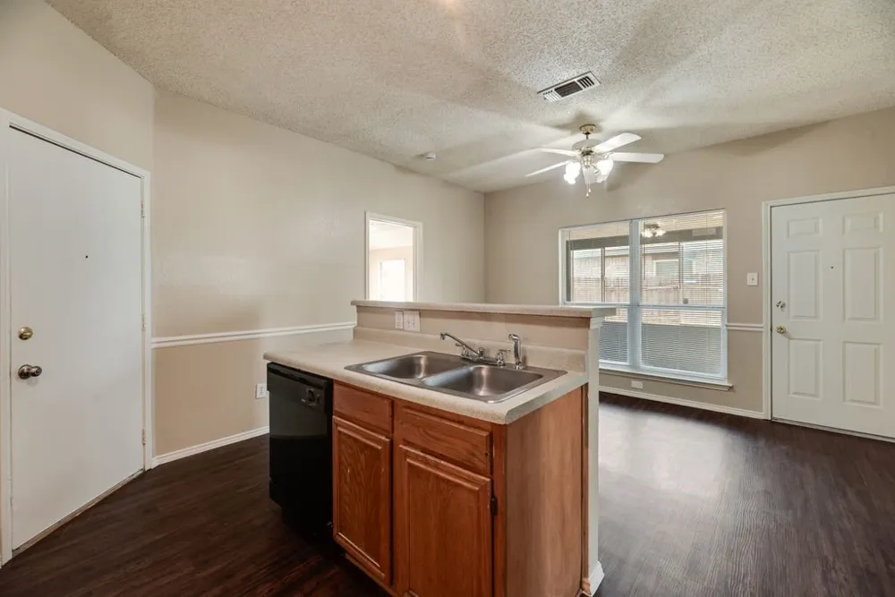 2729 Bent Brook Drive Mesquite, TX 75181
