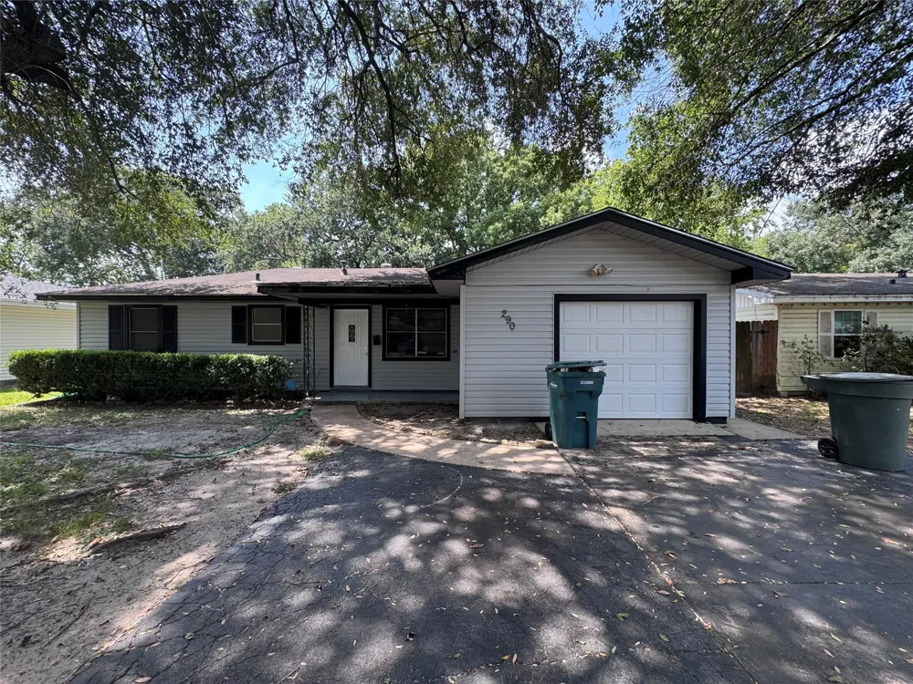 290 Clemmons Street Beaumont, TX 77707