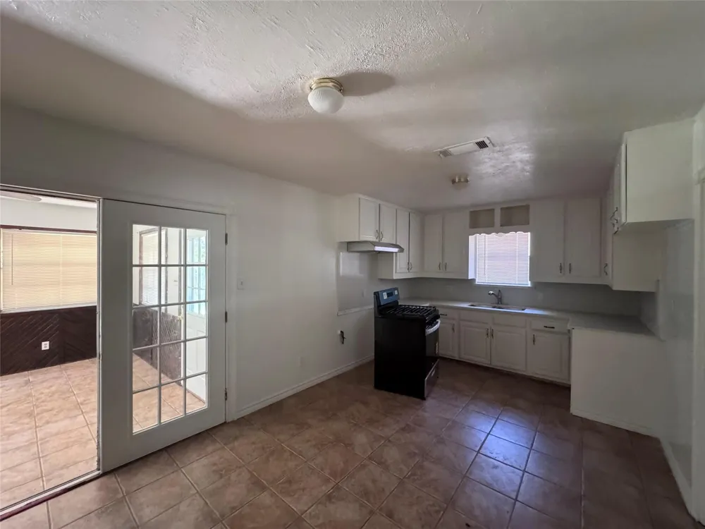 290 Clemmons Street Beaumont, TX 77707