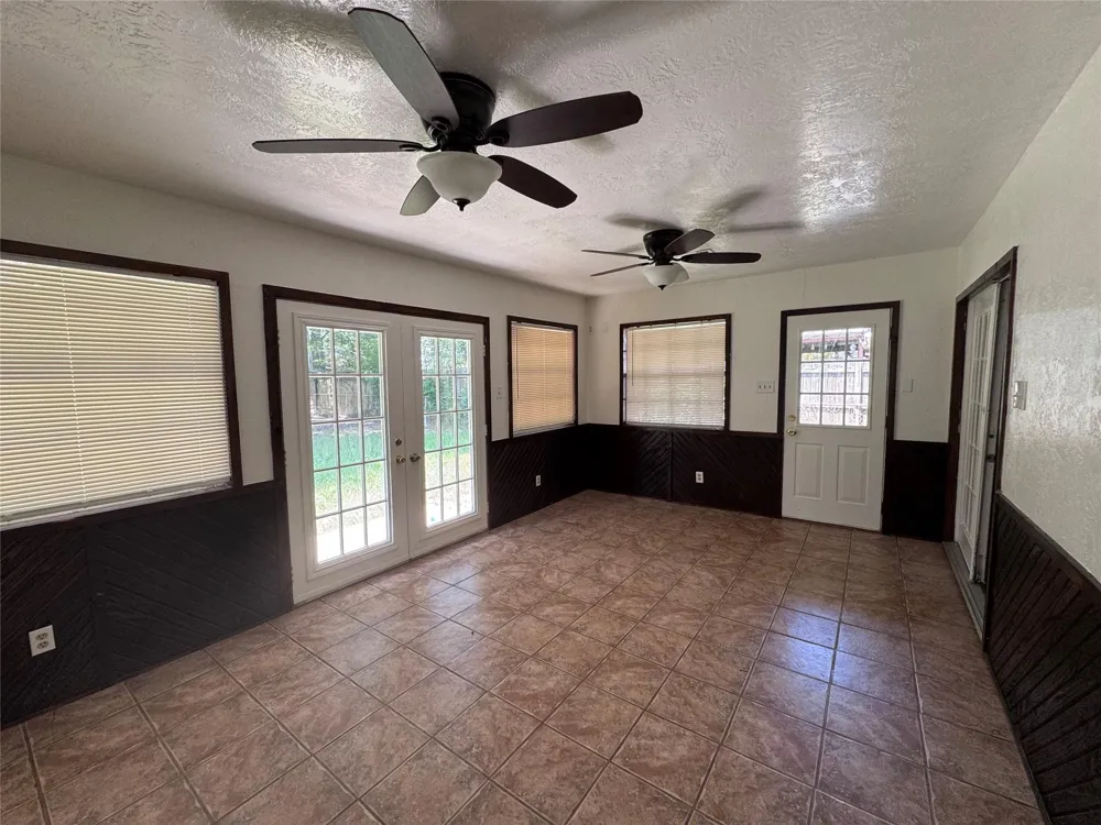 290 Clemmons Street Beaumont, TX 77707