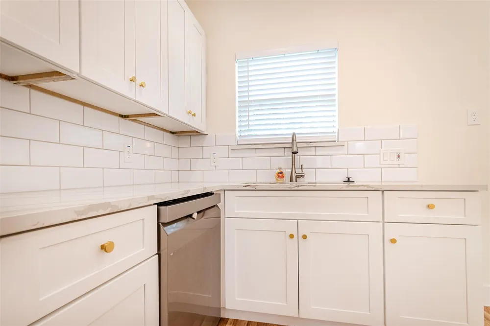 8923 De Priest Street Houston, TX 77088