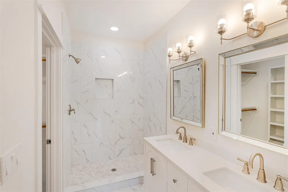 8923 De Priest Street Houston, TX 77088