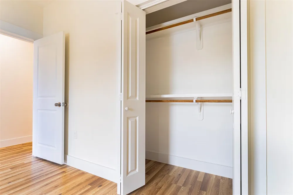 8923 De Priest Street Houston, TX 77088