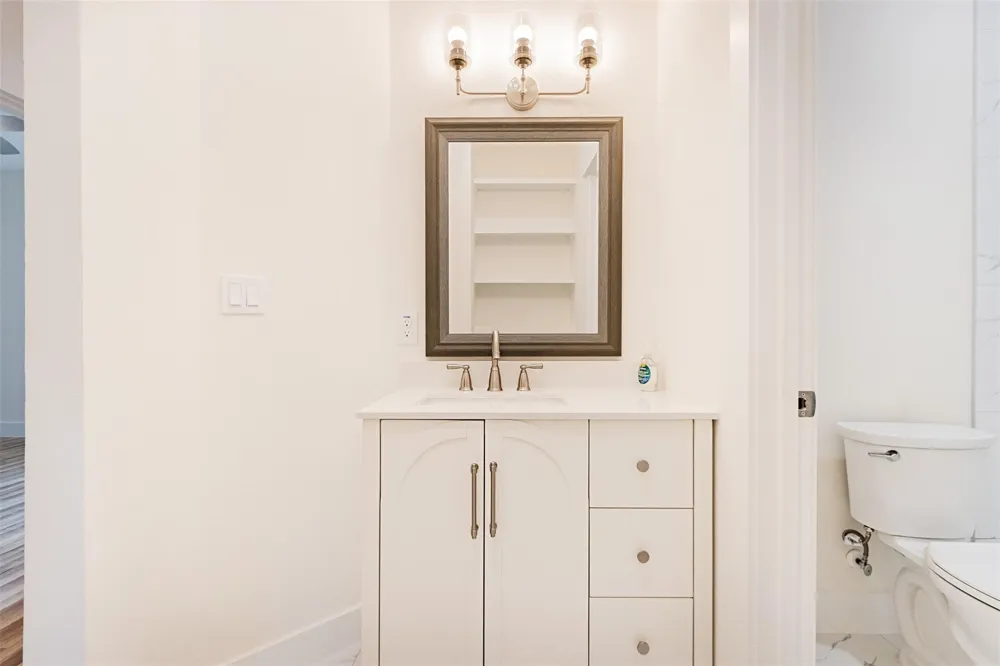 8923 De Priest Street Houston, TX 77088